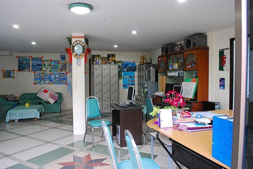 Na Na Chart Phuket Hostel Csalong Kültér fotó